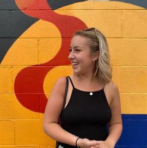 Meet your Posher, Brooke